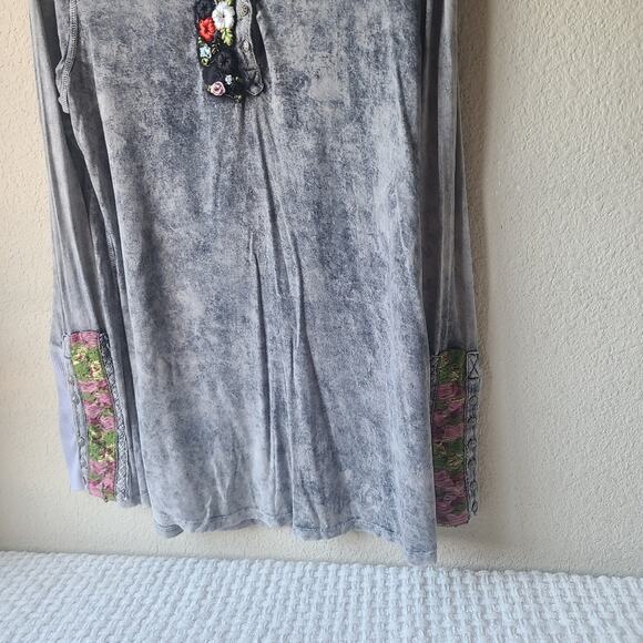 Aratta Silent Journey Embroidered Long Sleeve Top Women's Size M - Picture 6 of 13